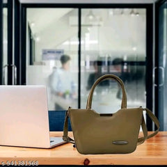 New Women's style siling begs for girls Mekaup bags party wear